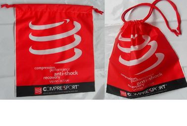 DNO do favorito/convenie das mulheres personalizadas/sacos de plástico festivos do vermelho/cordão para presentes/roupa, roupa.