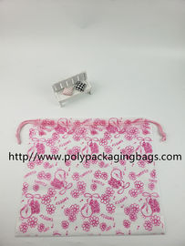 A corda da tração do poliéster dos cosméticos ensaca o papel de embrulho plástico pequeno dos sacos de cordão da roupa com Logo Printing