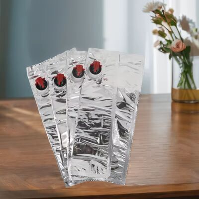 Saco de superfície texturizado em caixa recipiente de plástico com bocal adequado para aplicações de embalagens líquidas de qualidade alimentar