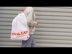 Logotipo de impressão a cores de um único saco de ombro de corda de tração plástico Saco de corda de tração roupa à prova d'água mochila