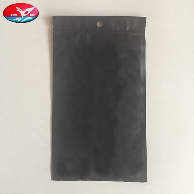 Sacos de charutos leves e compactos personalizados com folha de humidade no interior concebidos para manter a frescura do charuto durante a viagem